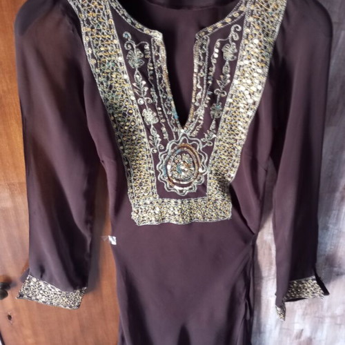 Boho-chic kaftan dress with handmade embroidery, like new, brown and gold