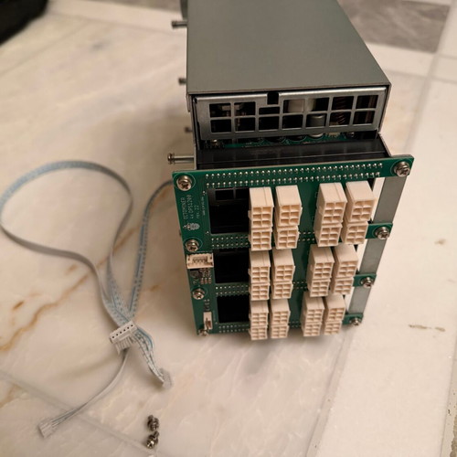 Server power supply 4 x 750W used, 3000W platinum PSU with cables
