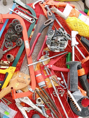 Εργαλεία παλιά και καινούργια μεταχειρισμένα, πακέτο