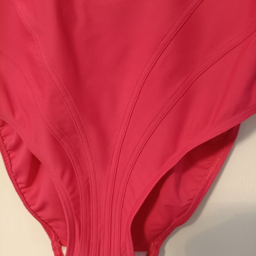 Women's one-piece swimsuit like new, pink, athletic back design