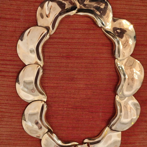 Vintage Statement Gold Collar Necklace like new, 1970s design