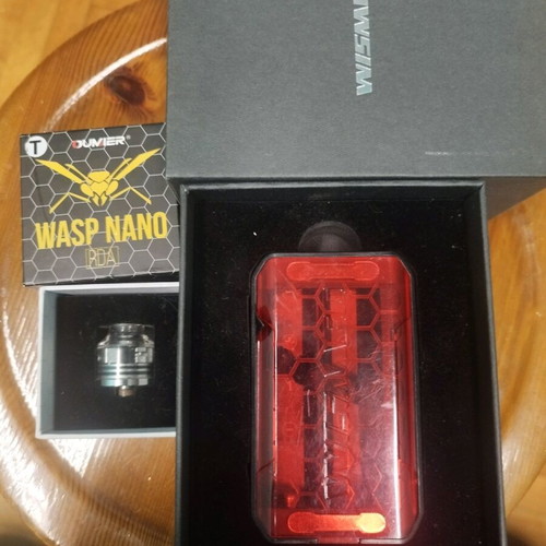 Vape electronic cigarette Wismec Sinuous V200 200W and Oumier Wasp Nano RDA used