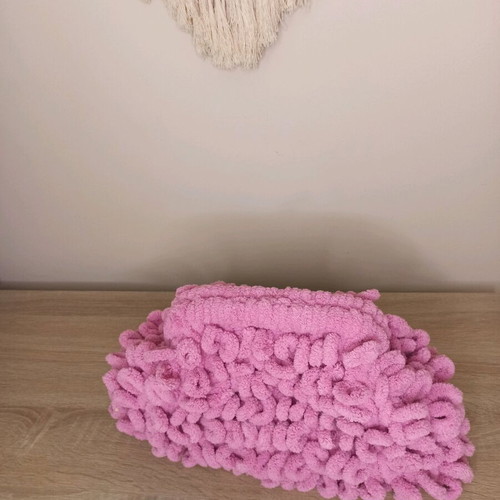 Puffy bag handmade pink with 18 cm frame and lining
