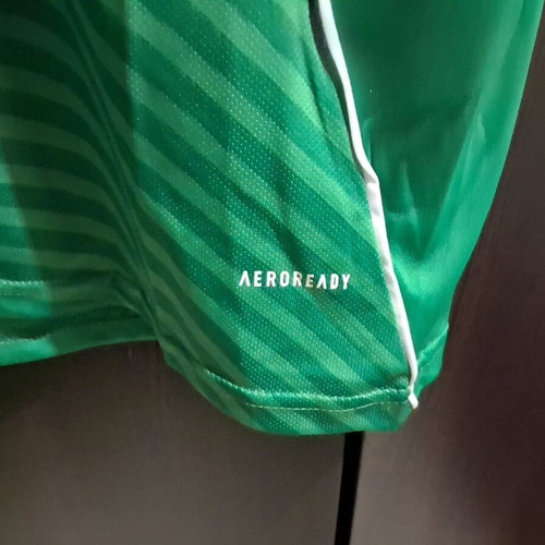 Newcastle Away Jersey new, size Large