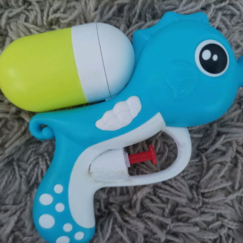 Beach toys like new, set with water gun