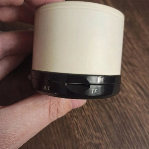 Audio Pro Bluetooth Wireless Speaker like new