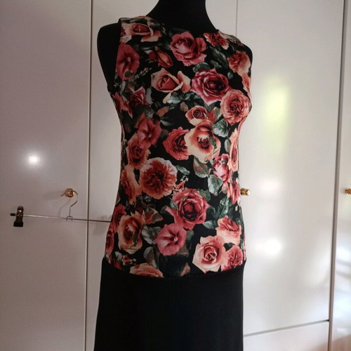 Italian y2k mini floral dress like new, red