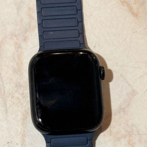 Apple Watch Series 8 45mm used watch