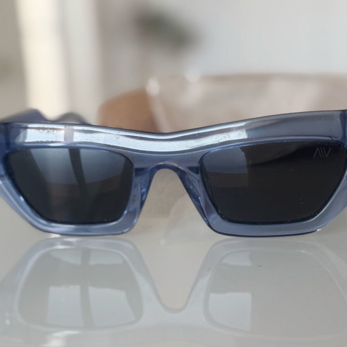 AV Sunglasses rectangular sunglasses new, transparent purple/blue