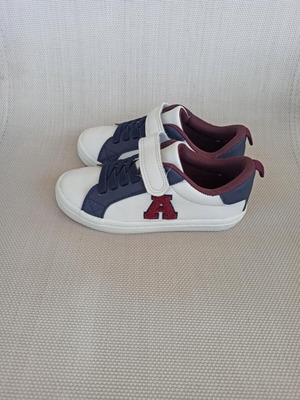 Sneakers for boys H&M white like new, size 28