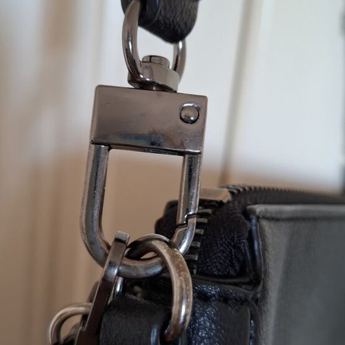 Guess double crossbody bag like new, black