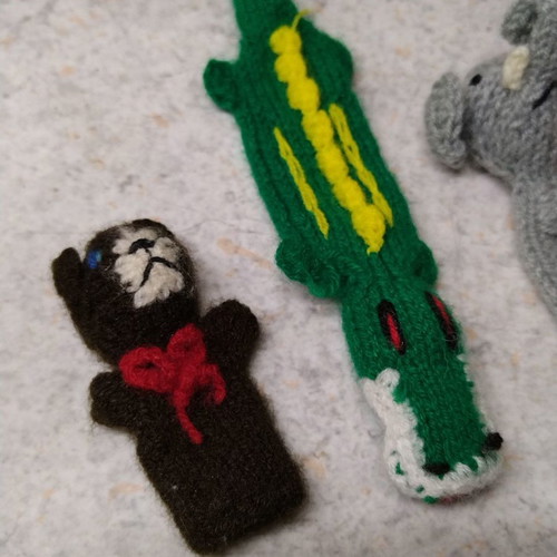 Handmade finger puppets like new, set of 4 from Peru