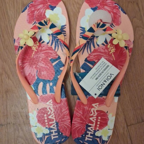 Thalassa flip flops, size 36, new