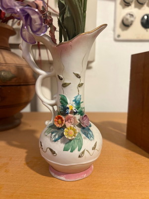 Vintage porcelain vase with raised flowers and gold details like new