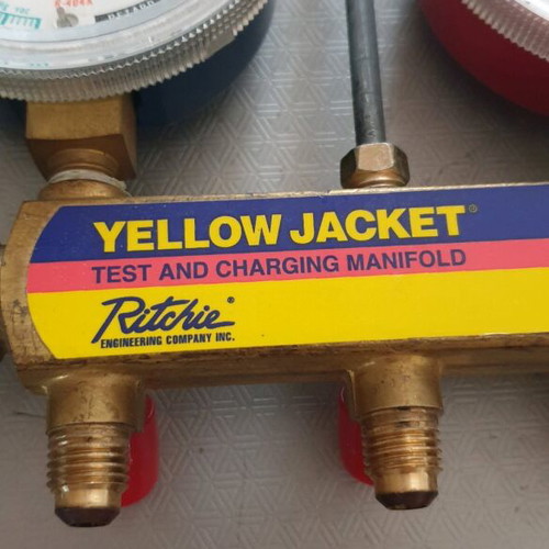 Ritchie Yellow Jacket test and charging manifold used for R12, R22, R502