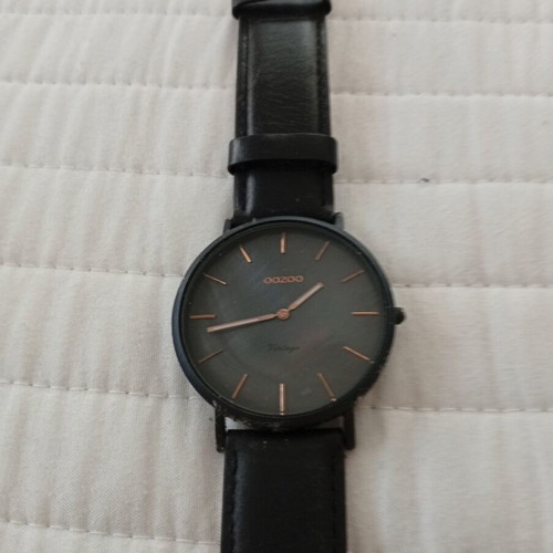 Oozoo unisex watch vintage series, like new, black leather strap