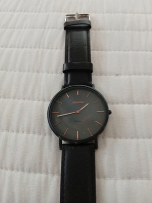 Oozoo unisex watch vintage series, like new, black leather strap