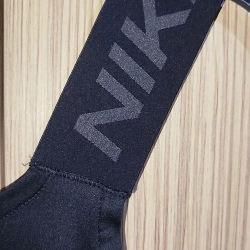 Nike Dry Fit XS Top worn once, black and gray
