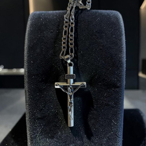 Crucifix with elegant black chain new