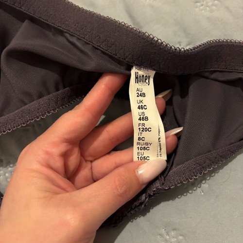 Bra 105 C with padding, like new, gray purple color