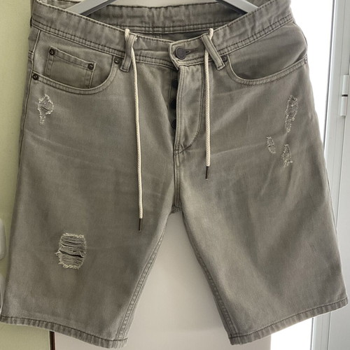 Acme men's beige bermuda shorts, size S