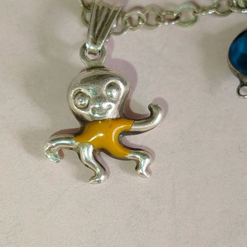 Children's silver jewelry set like new, 3 pieces