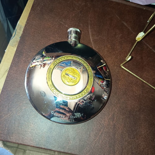 The Dalvey Flask luxury with built-in glass, like new