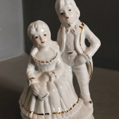 Vintage porcelain decorative figures used, set of 2 pieces