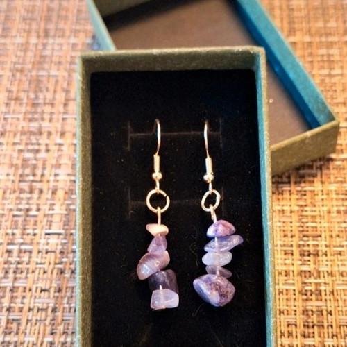 Dangling earrings with stones new, multicolored
