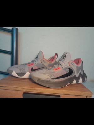 Παπούτσια Nike Giannis Antetokoumpo Mortality σαν καινούργια, μαύρο και γκρι, 44-45