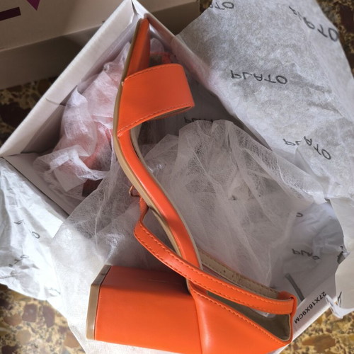 Orange sandals with block heel, size 39