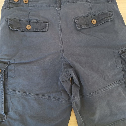 American Eagle men's cargo shorts size 30, dark blue