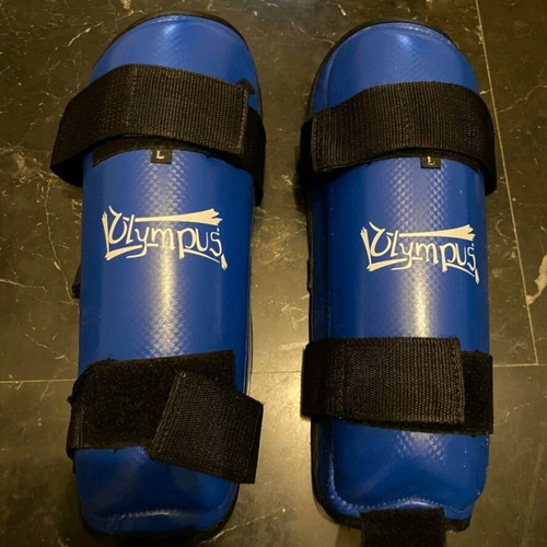 Kickboxing shin guards