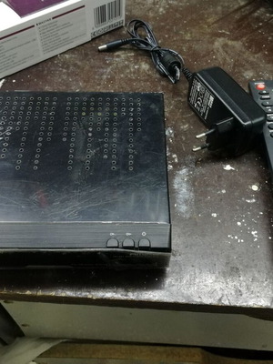 Δορυφορικός αποκωδικοποιητής Amiko mini HD σαν καινούργιος με κοντρόλ και HDMI