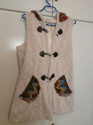 Fur vest used, pale pink with ethnic details, size L