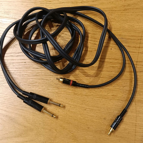 RCA to PHONO 6.3mm audio cable 3 meters like new