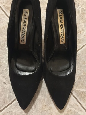 Pumps new, size 37, black