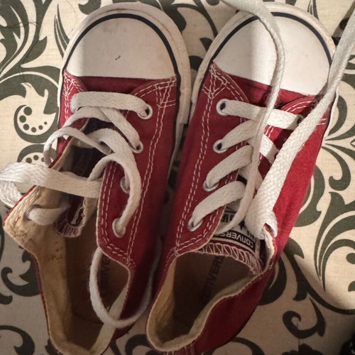 Converse All Star μπορντώ νούμερο 26 σαν καινούργιο παιδικά σταράκια