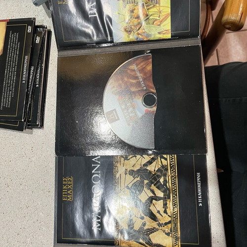 Epic Battles DVD set like new, 6 discs, History Channel