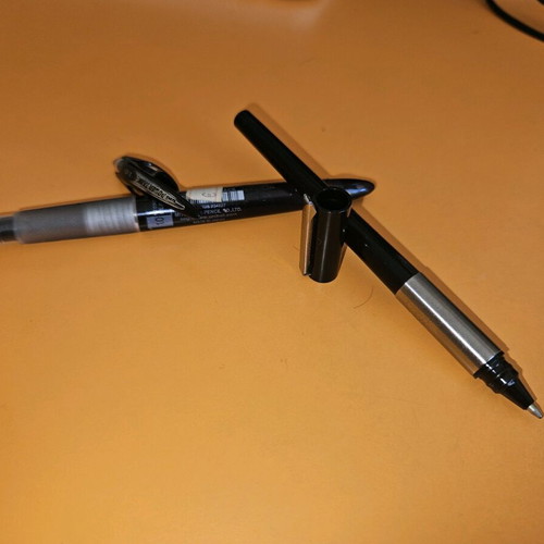 Vintage Pentel Mitsubishi Uniball pens like new, pack of 2