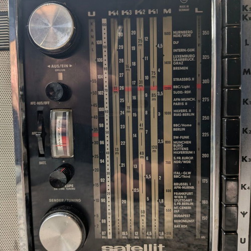 Grundig Satellit 205A 5000 used collectible radio