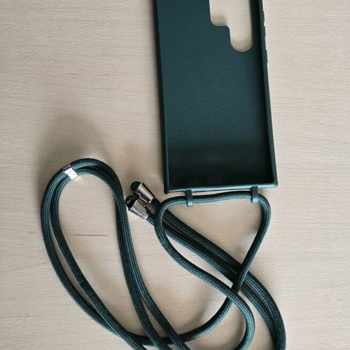 Samsung S24 Ultra case used with green silicone lanyard