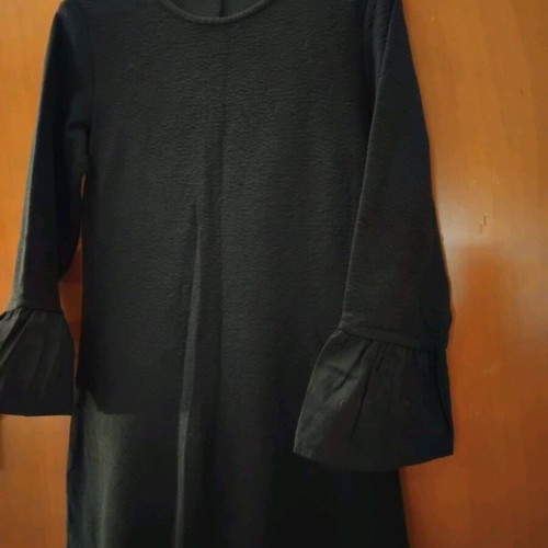 Bershka Black Dress New Elastic Fabric With Flounce Sleeves