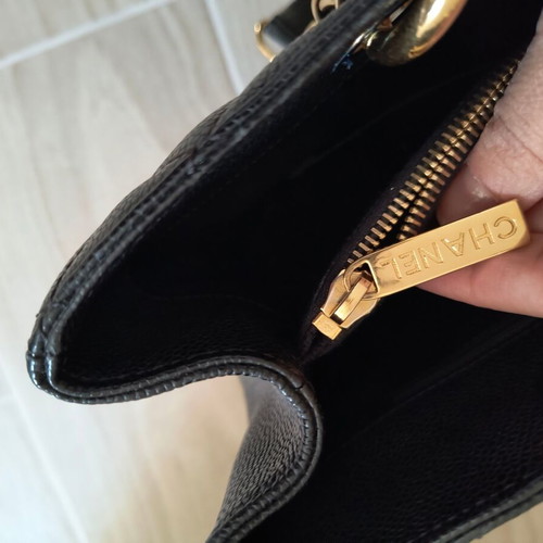 Chanel GST shoulder bag like new, black, Caviar leather