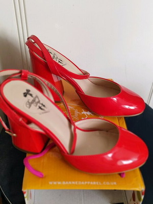 Обувки Dancing Days by Banned нови, номер 36, червени с ток 9 см