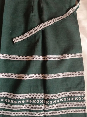 Traditional apron new