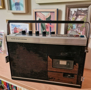 Sanyo Boombox Vintage M4400F Cassette player - Radio.