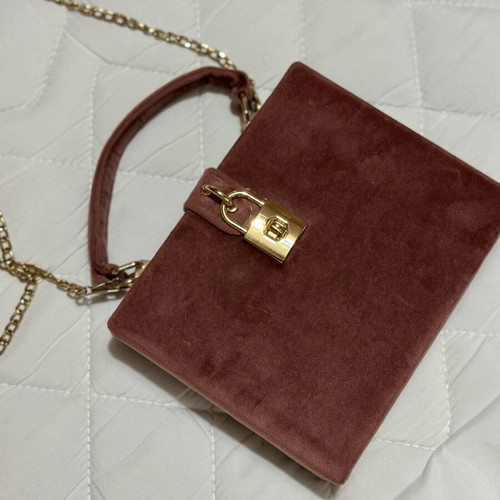Shoulder bag like new, worn once