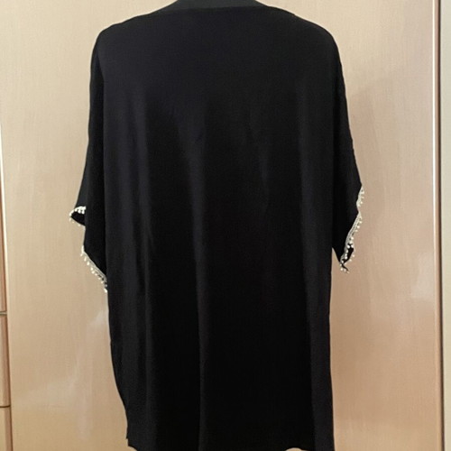 Dina women's tunic like new, black multicolor, size XL