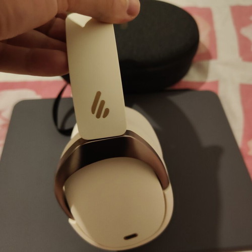 Edifier WH950NB wireless noise cancelling headphones